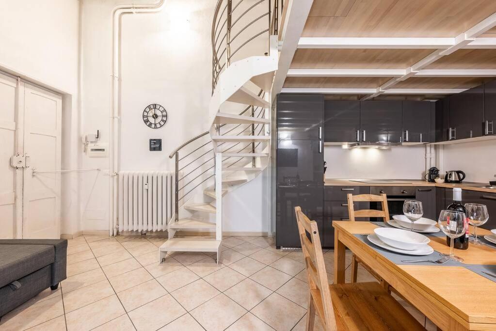Verdi'S Nest - Loft With Wifi And Netflix มิลาน ภายนอก รูปภาพ